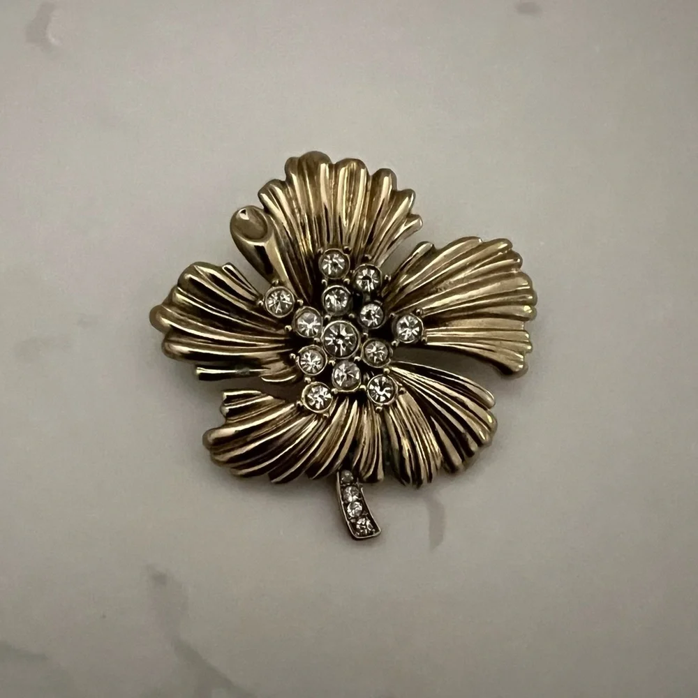 Vintage Gold Rhinestone Flower Brooch Pin